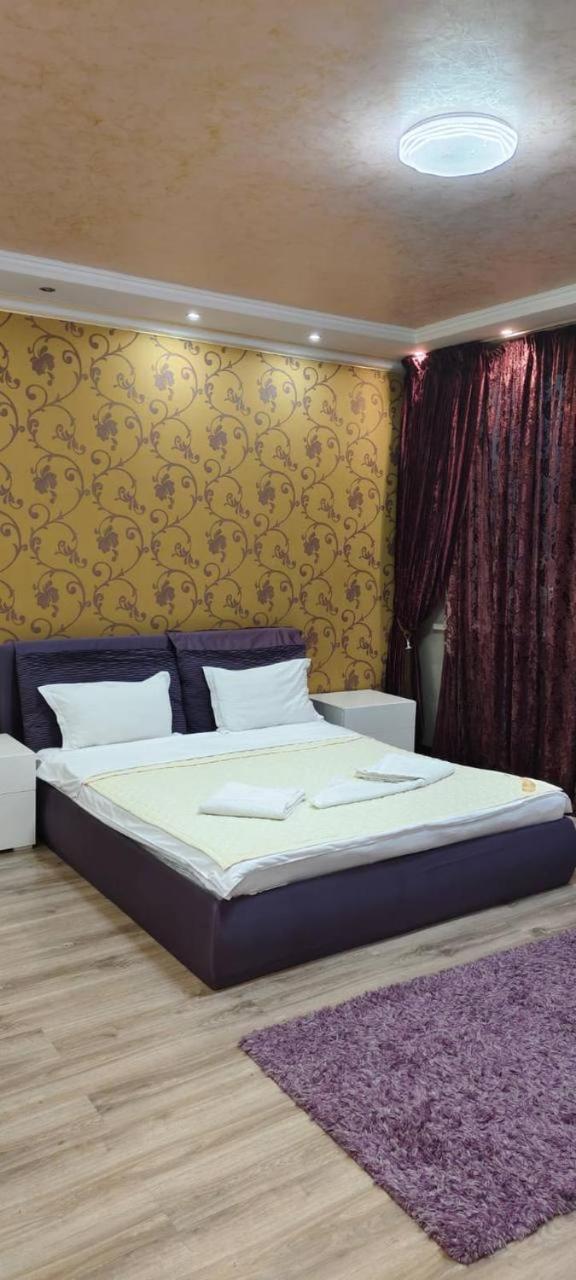 Nurly Tau 2Room Apartments Almaty Eksteriør billede