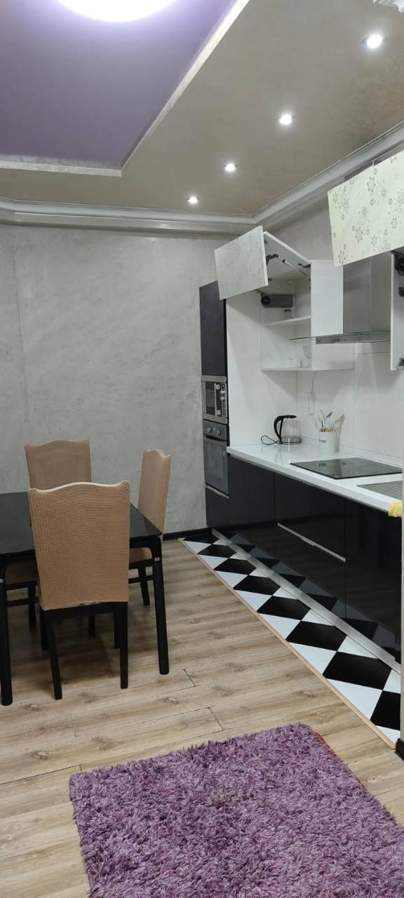 Nurly Tau 2Room Apartments Almaty Eksteriør billede