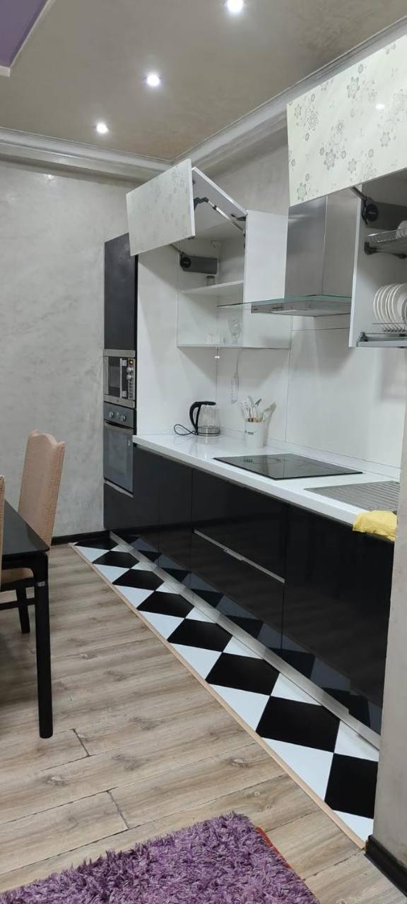 Nurly Tau 2Room Apartments Almaty Eksteriør billede